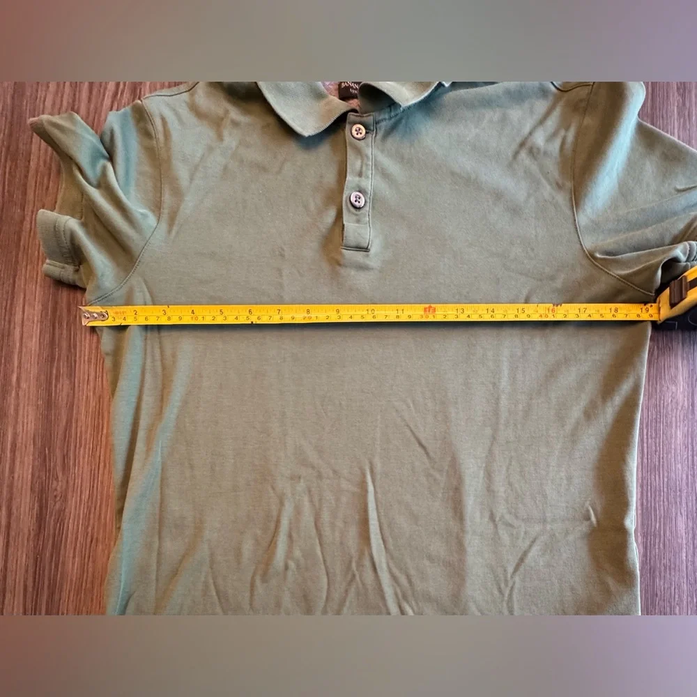 Banana Republic Men’s Green Polo Shirt